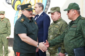 Как Лукашенко дал повод посмеяться и над силовиками, и над самим собой